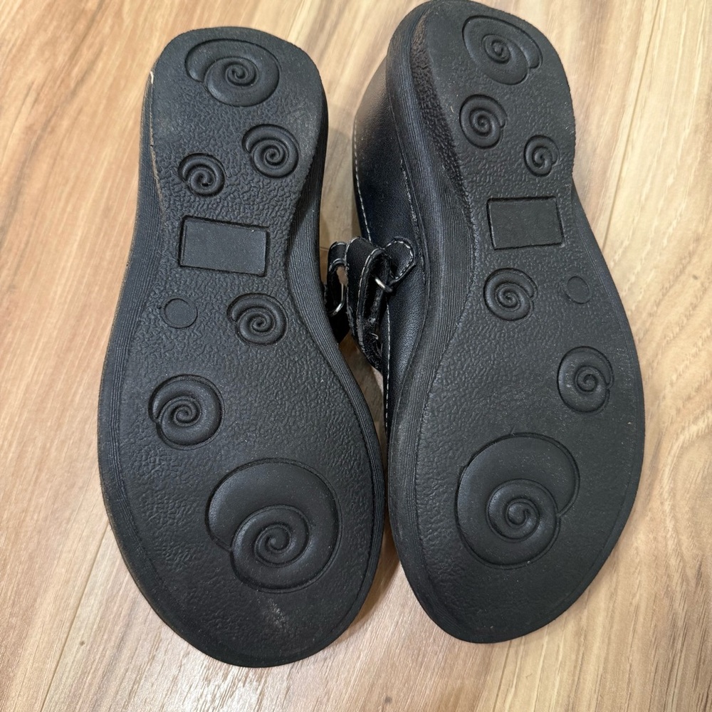 SO Black Mary Jane Dress Shoes for Kids - Picture 5 of 5
